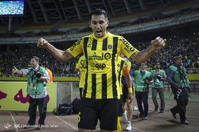 لیگ برتر فوتبال دیدار تیمهای سپاهان و پرسپولیس