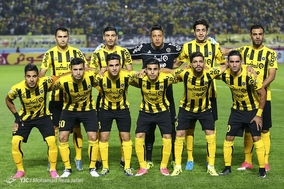لیگ برتر فوتبال دیدار تیمهای سپاهان و پرسپولیس