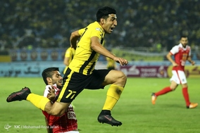 لیگ برتر فوتبال دیدار تیمهای سپاهان و پرسپولیس