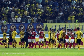 لیگ برتر فوتبال دیدار تیمهای سپاهان و پرسپولیس