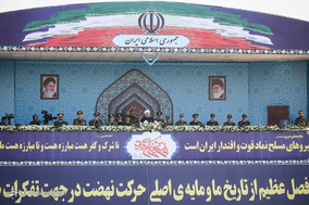 مراسم رژه نیروه های مسلح در حرم امام خمینی(ره) - 2