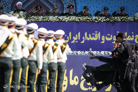 مراسم رژه نیروه های مسلح در حرم امام خمینی(ره) - 2