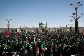 محفل باشکوه شیرخوارگان حسینی در حرم مطهر رضوی