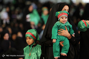 مراسم شیرخوارگان حسینی در مصلای تهران(2)