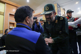 عیادت جمعی از فرماندهان نظامی خراسان رضوی و اقشار مردم از جانبازان دفاع مقدس
