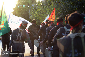 حرکت کاروان نمادین غواصان جنگ در تهران