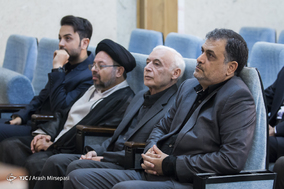 رونمایی از کتاب دِین در باشگاه خبرنگاران جوان