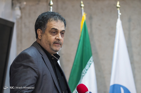 رونمایی از کتاب دِین در باشگاه خبرنگاران جوان