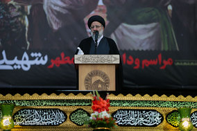 مراسم وداع با پیکر پاک شهید محسن حججی در حرم مطهر امام رضا (ع)