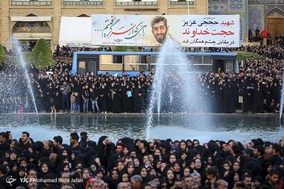 مراسم تشییع پیکر شهیر محسن حججی در میدان امام اصفهان