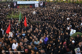 مراسم تشییع پیکر شهیر محسن حججی در میدان امام اصفهان