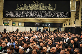 اولین شب مراسم عزاداری امام حسین (ع) در حسینه امام خمینی(ره)