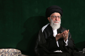 اولین شب مراسم عزاداری امام حسین (ع) در حسینه امام خمینی(ره)
