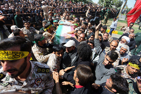 مراسم خاکسپاری شهید مدافع حرم محسن حججی در نجف آباد