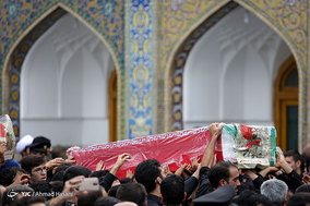 تشییع پیکر شهدای مدافع حرم سنجرانی و یزدانی در مشهد