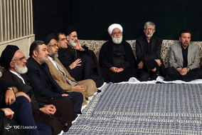 مراسم عزاداری شب تاسوعای حسینی در حسینه امام خمینی(ره)