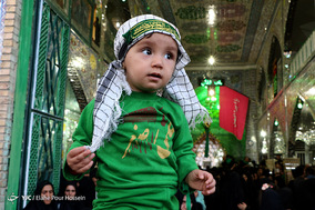 مراسم عزاداری سنتی چارچو گردانی در حسینیه سادات استهبان