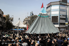 مراسم عزاداری و خیمه سوزان ظهر عاشورا بازار تهران