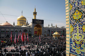 عزاداری روز عاشورا در حرم امام رضا (ع)