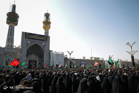 عزاداری روز عاشورا در حرم امام رضا (ع)