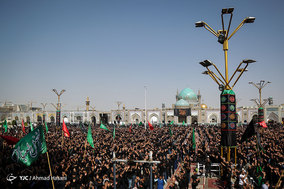 عزاداری روز عاشورا در حرم امام رضا (ع)