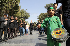مراسم عزاداری ظهر عاشورا در حرم حضرت عبدالعظیم الحسنی (ع)