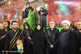 مراسم عزاداری عاشورای حسینی در روستای باغملک اصفهان با حضور وزیر ارشاد