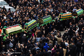 مراسم تعزیه سنتی شهرستان ضیابر استان گیلان، همزمان با روز عاشورا و شهادت ابا عبدالله الحسین(ع) با حضور انبوه مردم از سراسر استان،برگزار گردید. این مراسم بعنوانن یک آئین معنوی به شماره ۴۶۱ در فهرست آثار ملی کشور به ثبت رسیده است.