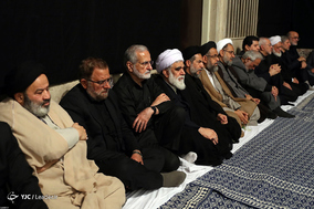 مراسم عزاداری شام غریبان حسینی در حسینیه امام خمینی (ره)