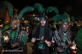دسته ی عزاداری سقاها در شام غریبان - قم