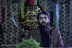 مراسم یادوراه شهدای مدافع حرم با محوریت شهدای دانشجو، تیپ فاطمیون و سالگرد شهادت سردار حسین همدانی عصر امروزچهارشنبه (۱۲ مهرماه) در مرکز آموزش عالی امام حسین (ع) برگزار شد.