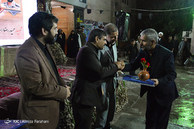 مراسم یادوراه شهدای مدافع حرم با محوریت شهدای دانشجو، تیپ فاطمیون و سالگرد شهادت سردار حسین همدانی عصر امروزچهارشنبه (۱۲ مهرماه) در مرکز آموزش عالی امام حسین (ع) برگزار شد.