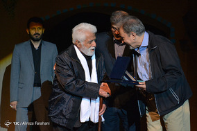گردهمایی سالمندان با حضور شهردار تهران