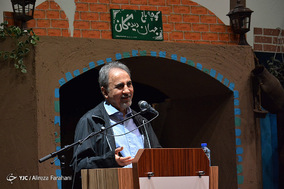 گردهمایی سالمندان با حضور شهردار تهران