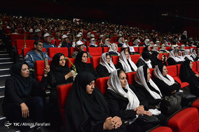 گردهمایی سالمندان با حضور شهردار تهران