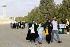 همایش پیاده روی خانواده کارکنان ناجا در مجموعه ورزشی آزادی