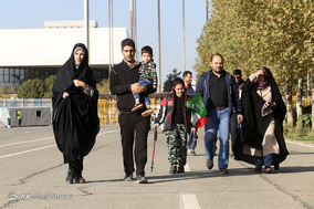 همایش پیاده روی خانواده کارکنان ناجا در مجموعه ورزشی آزادی