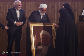آیت الله هاشمی و هشت سال دفاع مقدس