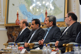 دیدار نخست وزیر ارمنستان با علی لاریجانی