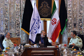 دیدار فرمانده نیروی انتظامی با رئیس مجلس شورای اسلامی