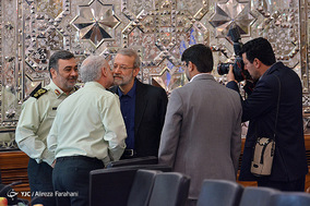 دیدار فرمانده نیروی انتظامی با رئیس مجلس شورای اسلامی