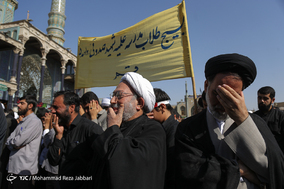 تشییع پیکر مطهر هشت شهید گمنام در قم
