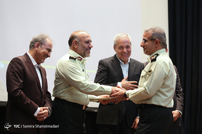 نشست مشترک فرماندهان نیروی انتظامی با شهردار