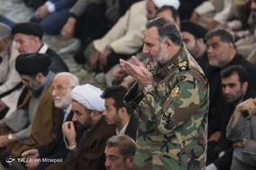نماز جمعه تهران به امامت آیت الله موحدی کرمانی
