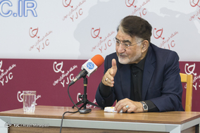 حضور آل اسحاق رئیس فعلی اتاق مشترک بازرگانی، صنایع، معادن و کشاورزی ایران و عراق در باشگاه خبرنگاران جوان