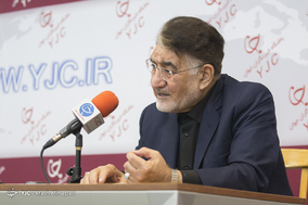 حضور آل اسحاق رئیس فعلی اتاق مشترک بازرگانی، صنایع، معادن و کشاورزی ایران و عراق در باشگاه خبرنگاران جوان