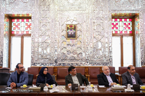 دیدار اعضای شورای شهر تهران با رئیس مجلس شورای اسلامی