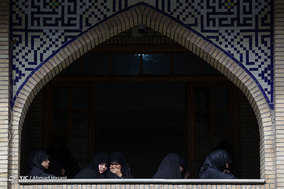 اجتماع عظیم طلاب و روحانیون حوزه علمیه خراسان در محکومیت اقدامات اخیر آمریکا