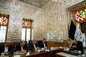 دیدار معاون اول رئیس دفتر حماس با علی لاریجانی