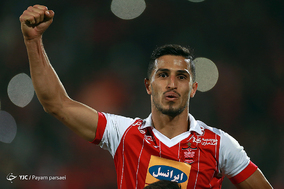 دیدار تیم های فوتبال پرسپولیس و نفت تهران